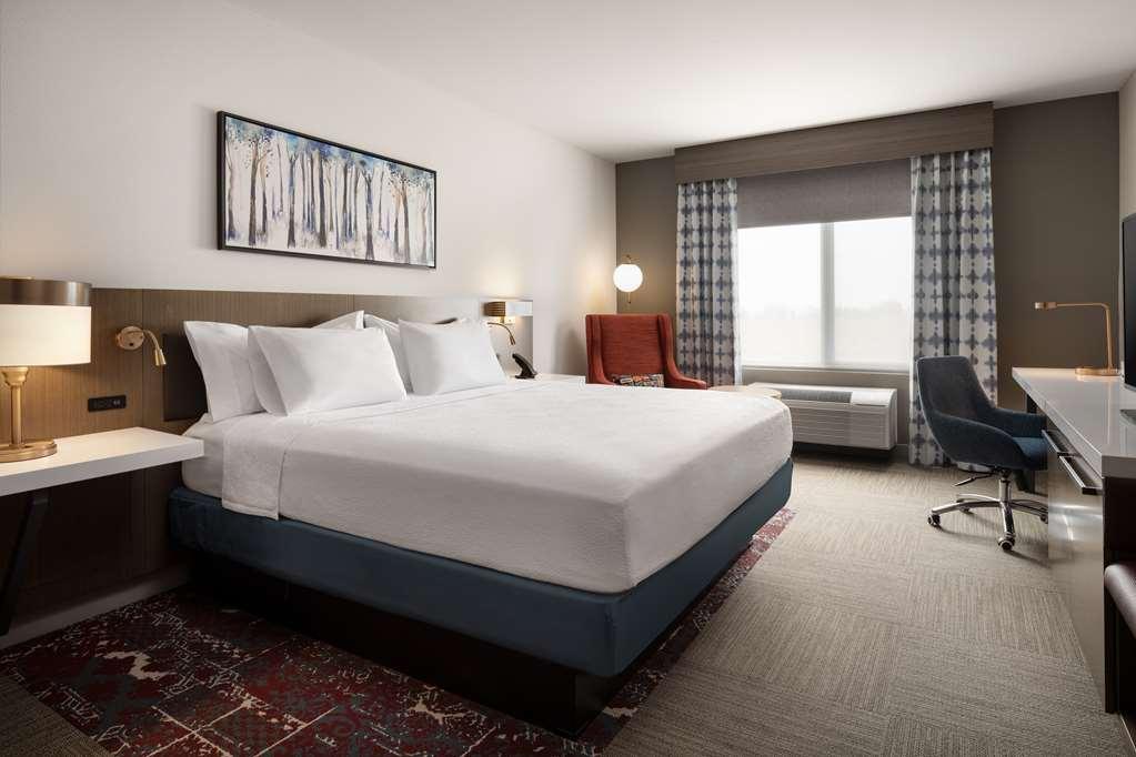 Hilton Garden Inn Visalia, Ca Room photo
